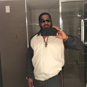 Meet your Posher, Cory